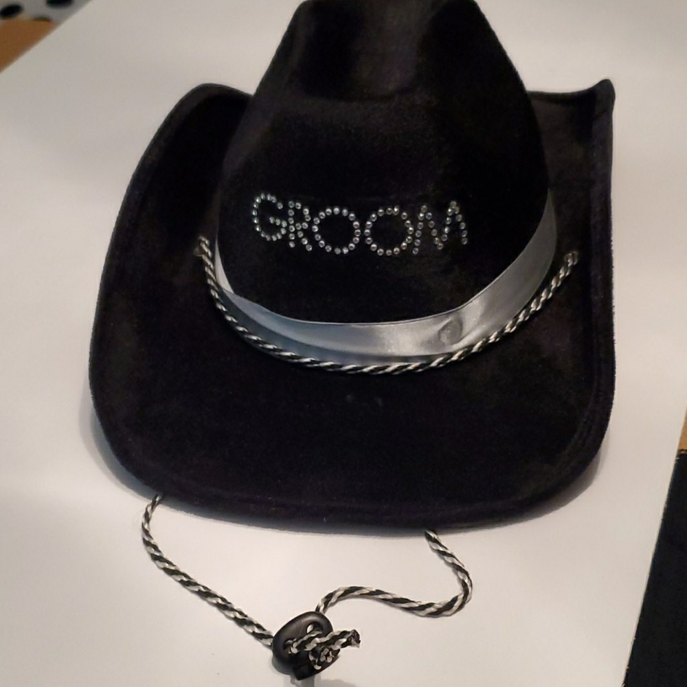 groom cowboy hat C2
